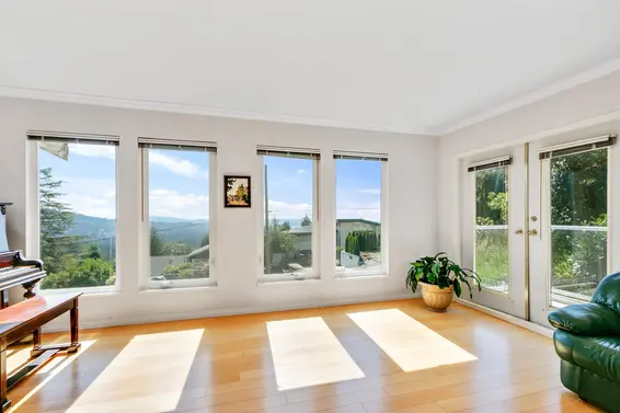 530 Craigmohr Drive, West Vancouver For Sale - image 13