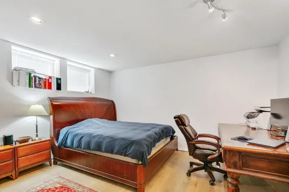 530 Craigmohr Drive, West Vancouver For Sale - image 35