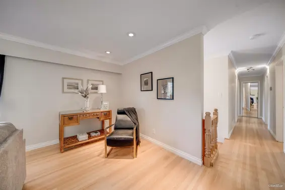850 Jefferson Avenue, West Vancouver For Sale - image 35