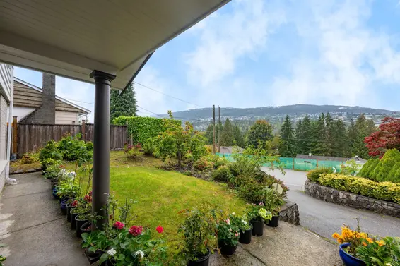 850 Jefferson Avenue, West Vancouver For Sale - image 36