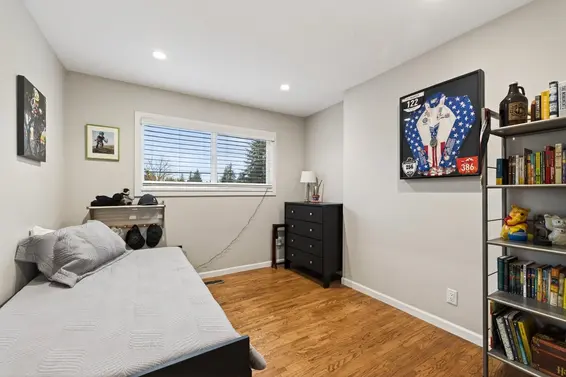 2568 Carnation Street, North Vancouver For Sale - image 16