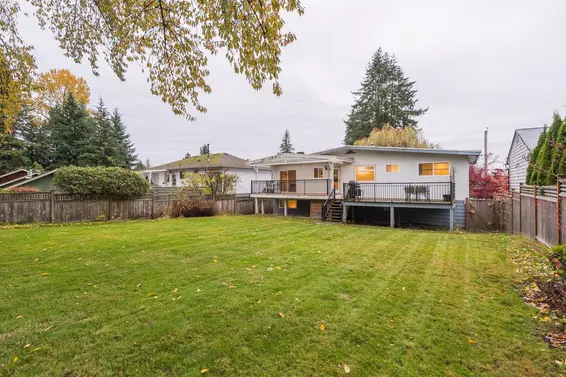 2568 Carnation Street, North Vancouver For Sale - image 29