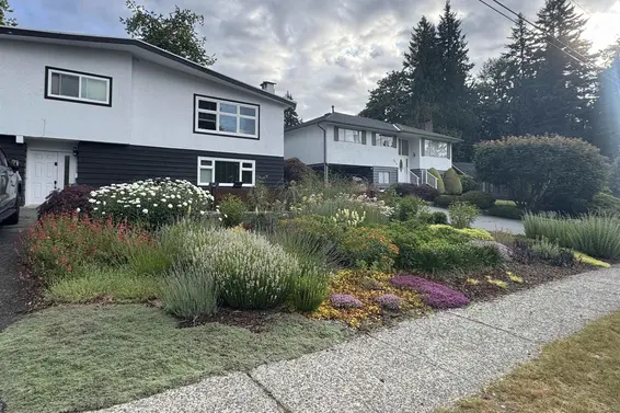 2568 Carnation Street, North Vancouver For Sale - image 30