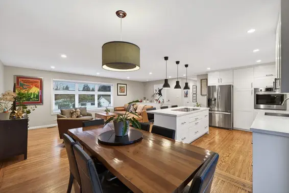 2568 Carnation Street, North Vancouver For Sale - image 7