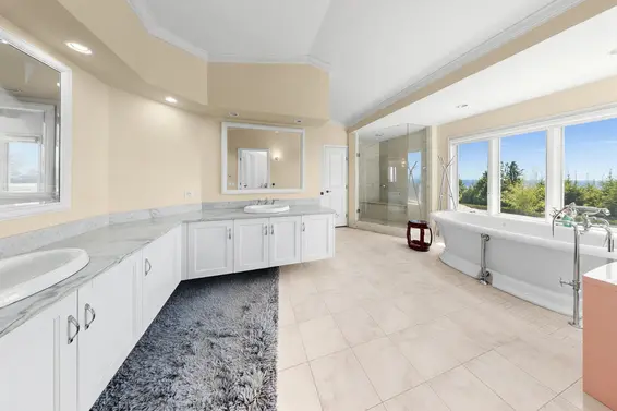 740 Knockmaroon Road, West Vancouver For Sale - image 19