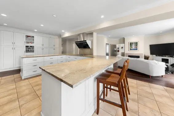 740 Knockmaroon Road, West Vancouver For Sale - image 29