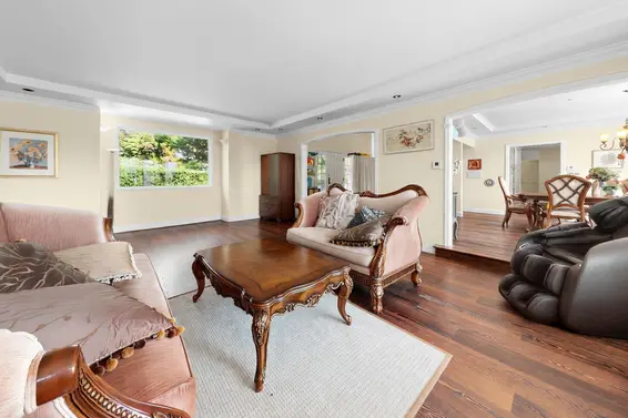 740 Knockmaroon Road, West Vancouver For Sale - image 32