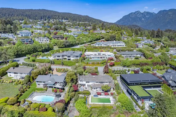 740 Knockmaroon Road, West Vancouver For Sale - image 35
