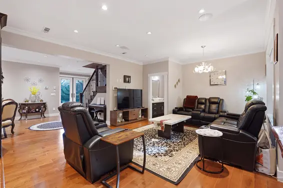 631 West 24th Close, North Vancouver For Sale - image 8