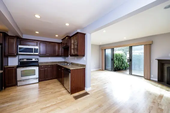 80 1930 Cedar Village Crescent, North Vancouver For Sale - image 6