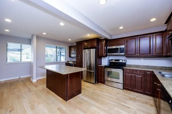 80 1930 Cedar Village Crescent, North Vancouver For Sale - image 7