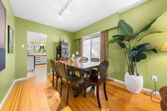 2011 Bridgman Avenue, North Vancouver For Sale - image 11