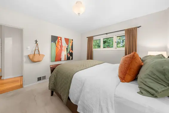 2011 Bridgman Avenue, North Vancouver For Sale - image 18