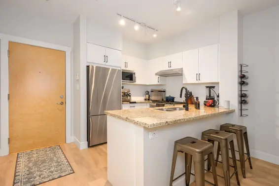 112 2601 Whiteley Court, North Vancouver For Sale - image 11