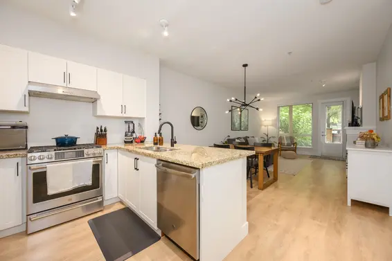 112 2601 Whiteley Court, North Vancouver For Sale - image 13