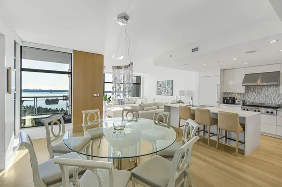 1001 3315 Cypress Place, West Vancouver For Sale - image 9