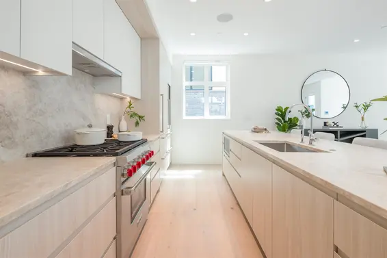 584 Arthur Erickson Place, West Vancouver For Sale - image 7
