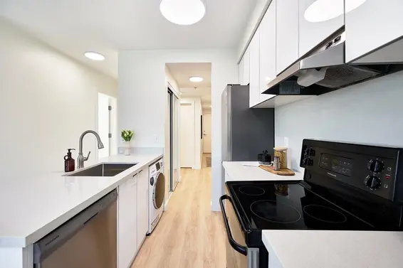 311 1033 St. Georges Avenue, North Vancouver For Sale - image 10