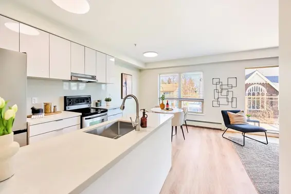 311 1033 St. Georges Avenue, North Vancouver For Sale - image 7