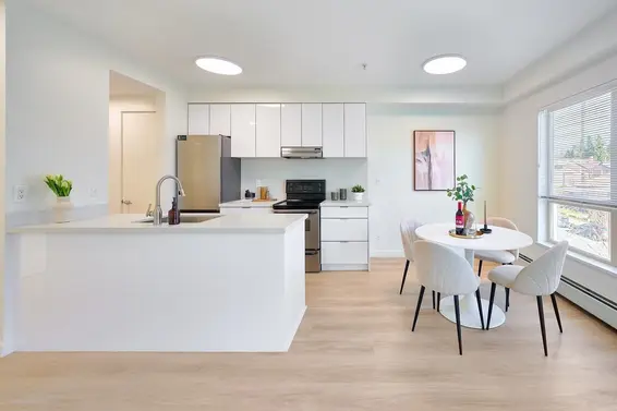 311 1033 St. Georges Avenue, North Vancouver For Sale - image 8