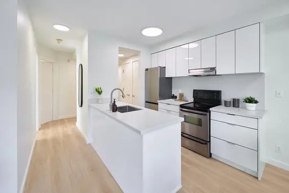 311 1033 St. Georges Avenue, North Vancouver For Sale - image 9