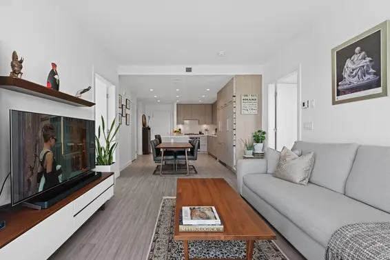 305 747 East 3rd Street, North Vancouver
