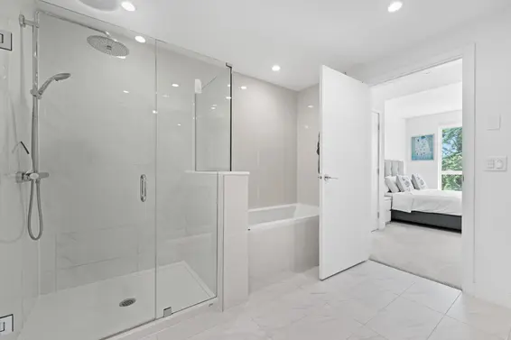 305 747 East 3rd Street, North Vancouver For Sale - image 23