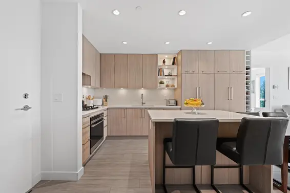 305 747 East 3rd Street, North Vancouver For Sale - image 3