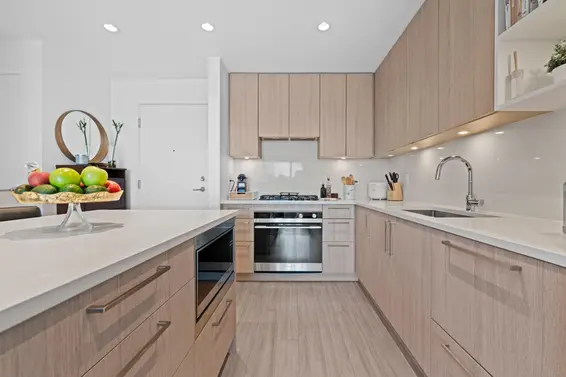 305 747 East 3rd Street, North Vancouver For Sale - image 5