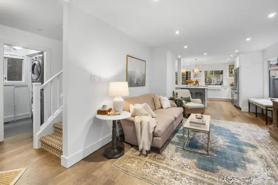 3558 Everglade Place, North Vancouver For Sale - image 15