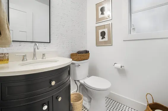 3558 Everglade Place, North Vancouver For Sale - image 16