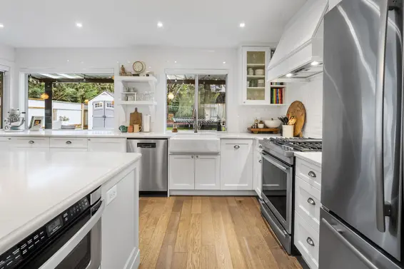 3558 Everglade Place, North Vancouver For Sale - image 3