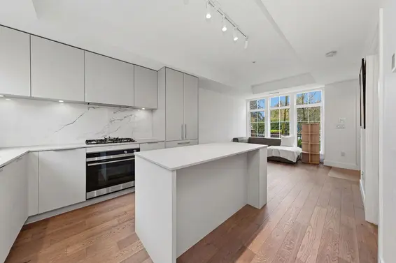 119 2070 Curling Road, North Vancouver