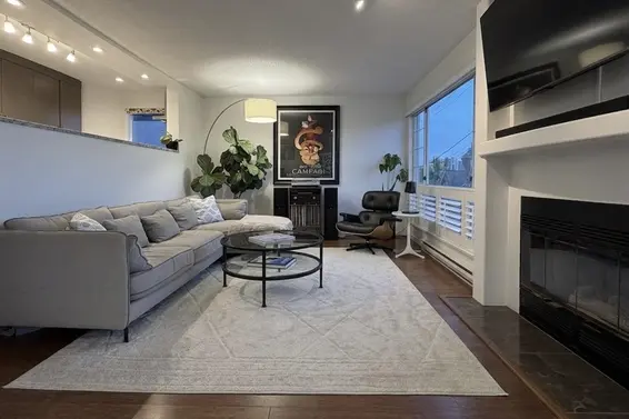 202 2440 Haywood Avenue, West Vancouver For Sale - image 3