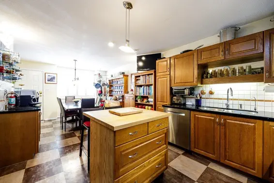 2 261 West 16th Street, North Vancouver For Sale - image 14