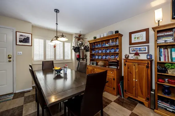 2 261 West 16th Street, North Vancouver For Sale - image 17