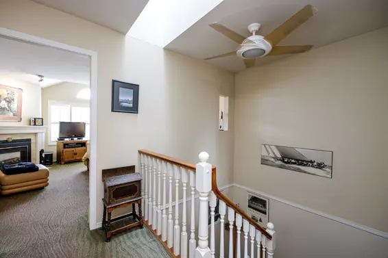 2 261 West 16th Street, North Vancouver For Sale - image 19