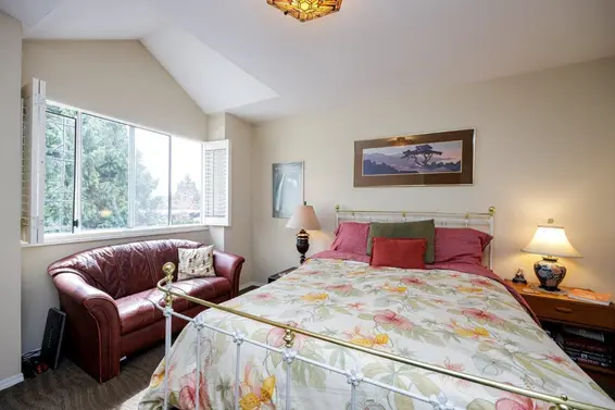 2 261 West 16th Street, North Vancouver For Sale - image 24