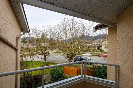 2 261 West 16th Street, North Vancouver For Sale - image 31
