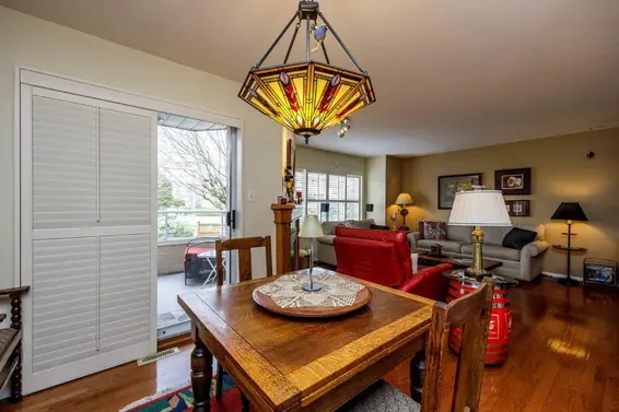 2 261 West 16th Street, North Vancouver For Sale - image 8