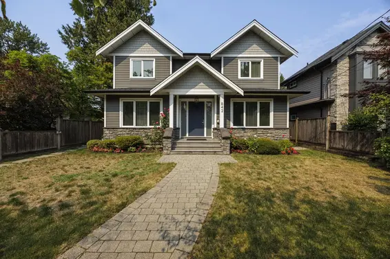 842 West 20th Street, North Vancouver
