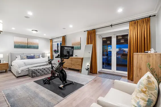 559 East 4th Street, North Vancouver For Sale - image 13