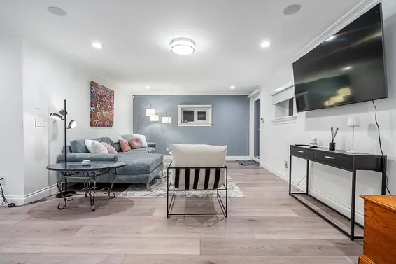 559 East 4th Street, North Vancouver For Sale - image 19