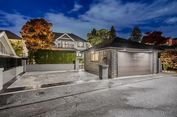 559 East 4th Street, North Vancouver For Sale - image 26