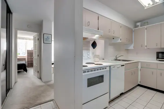 510 2008 Fullerton Avenue, North Vancouver For Sale - image 3