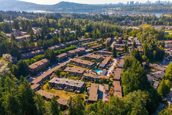 1059 Old Lillooet Road, North Vancouver For Sale - image 34