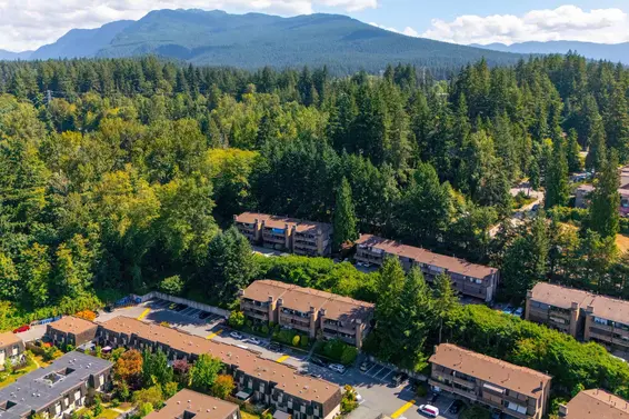 1059 Old Lillooet Road, North Vancouver For Sale - image 37