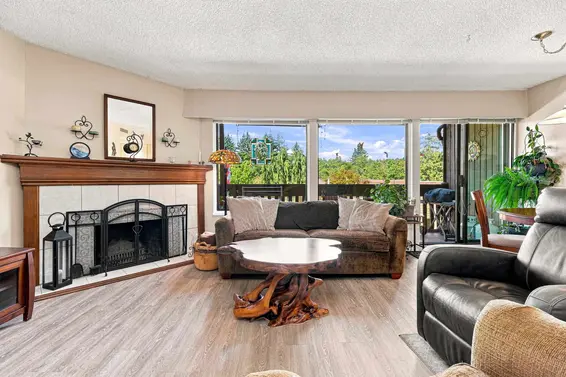 1059 Old Lillooet Road, North Vancouver For Sale - image 8