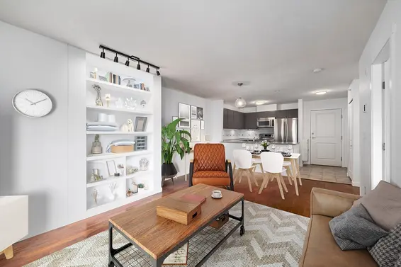 409 183 West 23 Street, North Vancouver