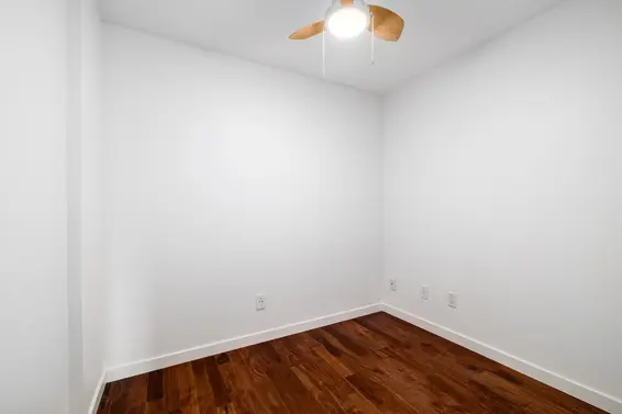 409 183 West 23 Street, North Vancouver For Sale - image 19